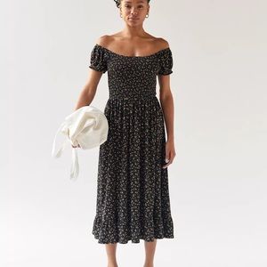 UO Tessie Smocked Puff Sleeve Midi Dress Size Large